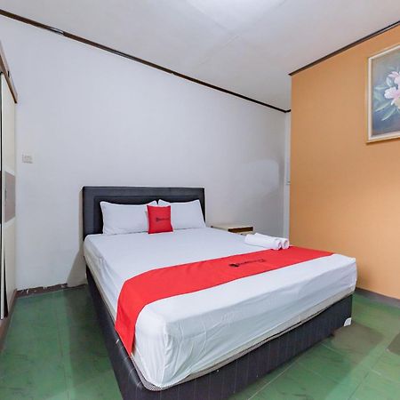 Hotel Reddoorz Near Cikole Lembang Esterno foto