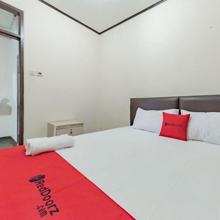 Hotel Reddoorz Near Cikole Lembang Esterno foto