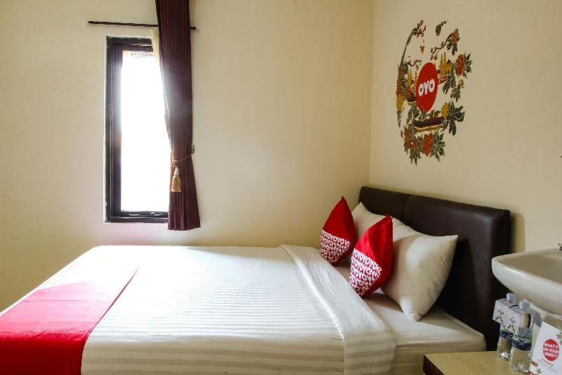 Hotel Reddoorz Near Cikole Lembang Camera foto